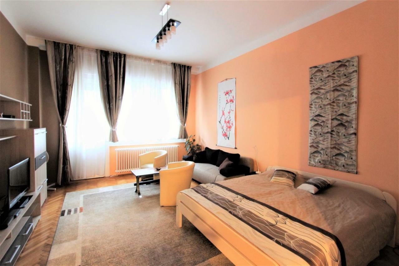 Lili'S Home Budapest Exteriör bild